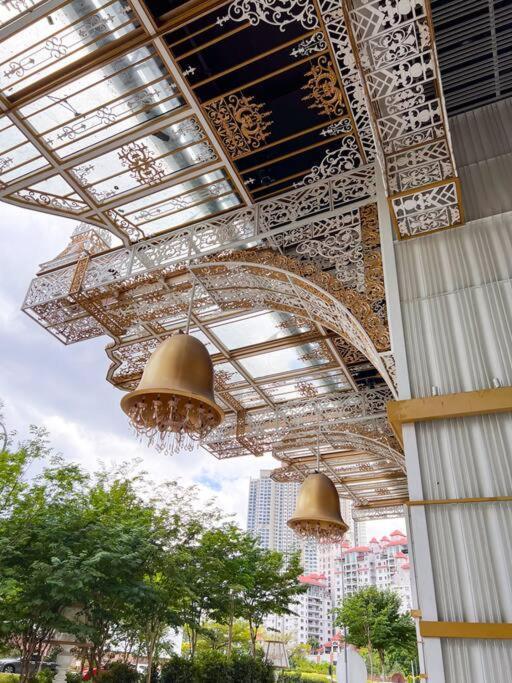 Modern Suites At Arte Mont Kiara By Iconique Kuala Lumpur Exteriör bild