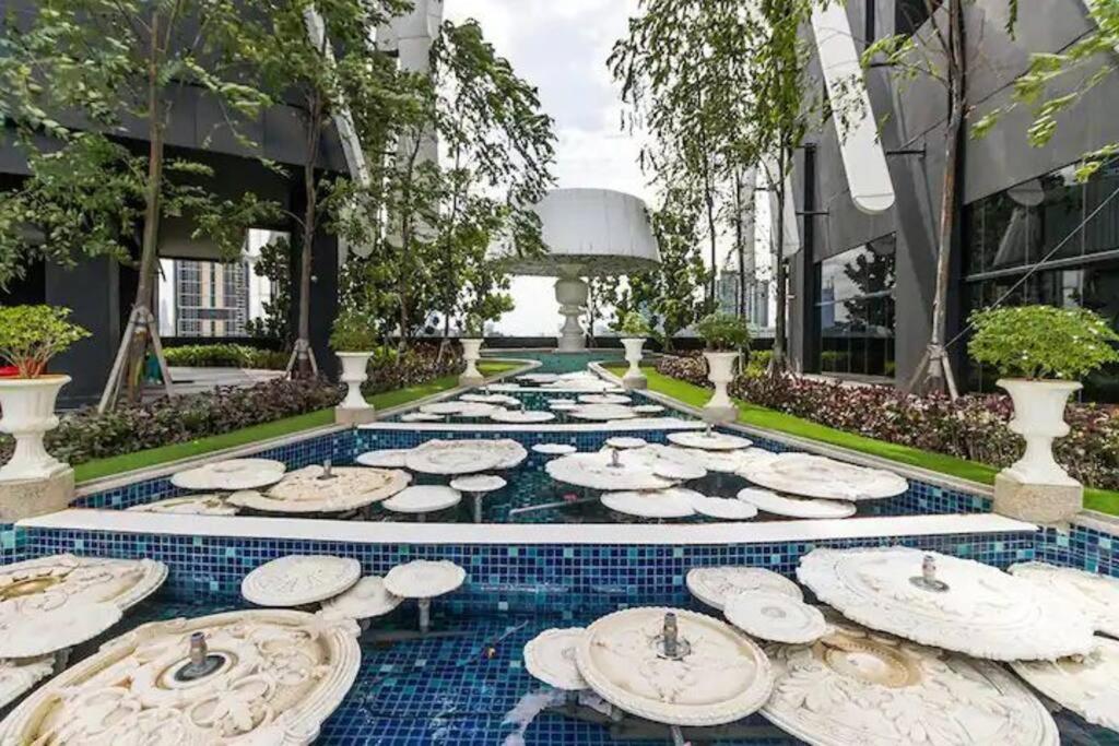 Modern Suites At Arte Mont Kiara By Iconique Kuala Lumpur Exteriör bild
