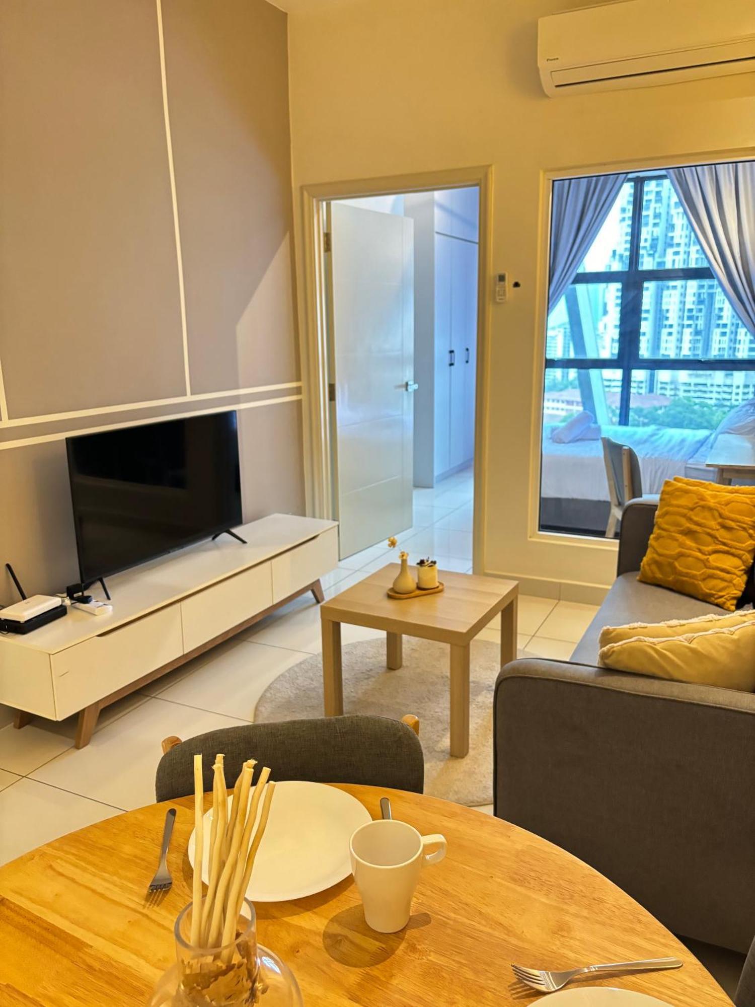 Modern Suites At Arte Mont Kiara By Iconique Kuala Lumpur Rum bild